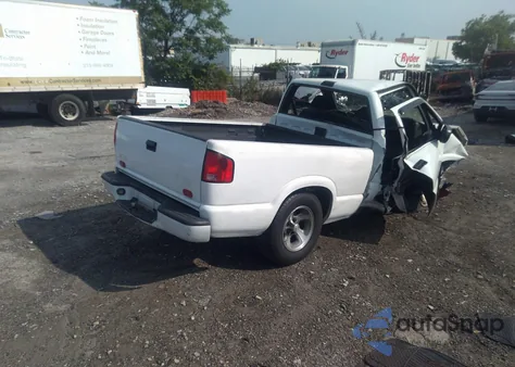 2000 Chevrolet S-10 из США, поврежденный, VIN 1GCCS1457YK218567